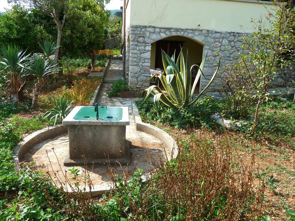 Apartment Nada Veli Lošinj Dış mekan fotoğraf